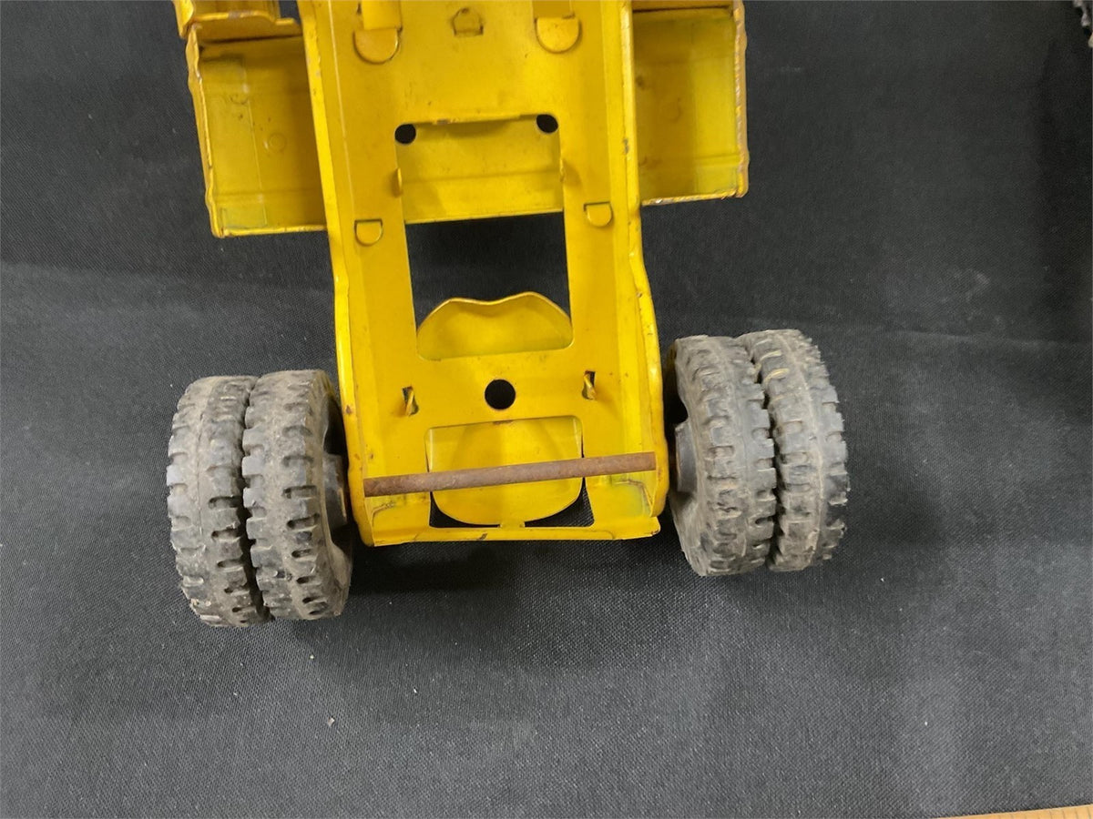 Vtg 1970s Mini Tonka Pressed Steel Lot Cabover Semi Truck Tractor & T-6 Bulldoze – photo 8
