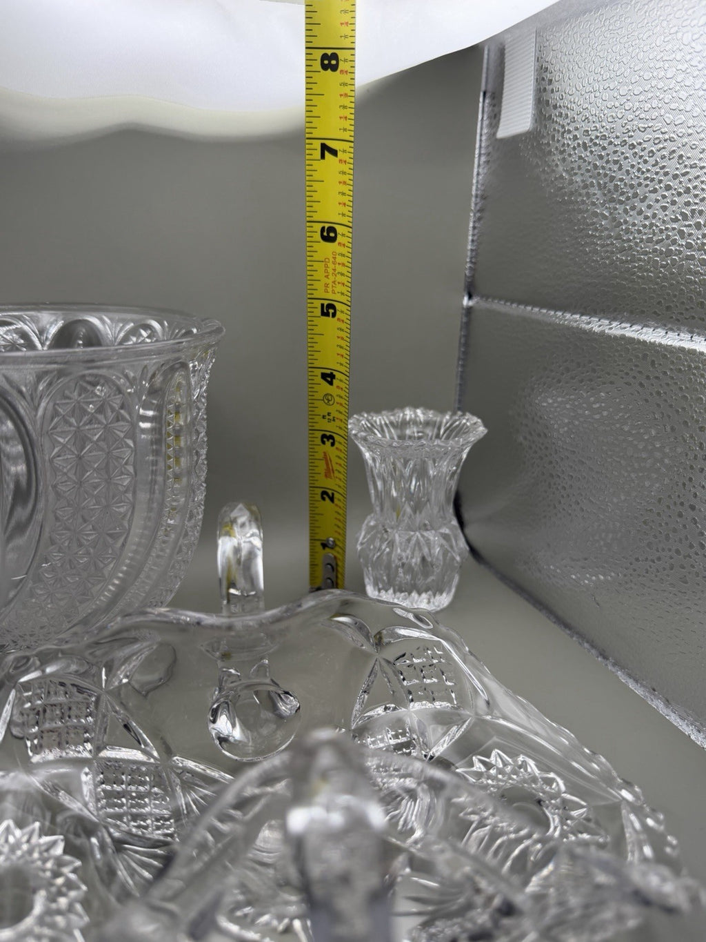 Vintage Clear Pressed Glass Lot Swan Basket Large Vase Mini Bud Vase 3 Pc – photo 9