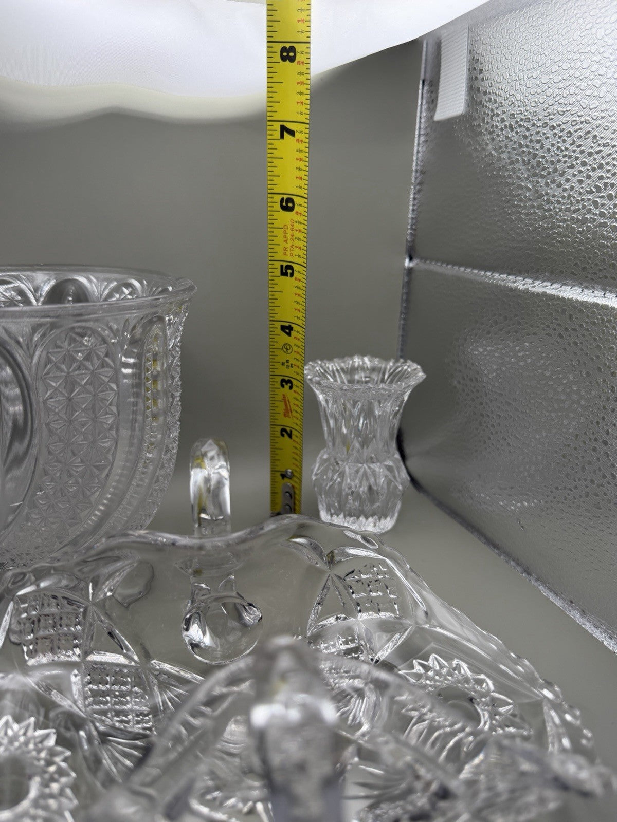 Vintage Clear Pressed Glass Lot Swan Basket Large Vase Mini Bud Vase 3 Pc – photo 9