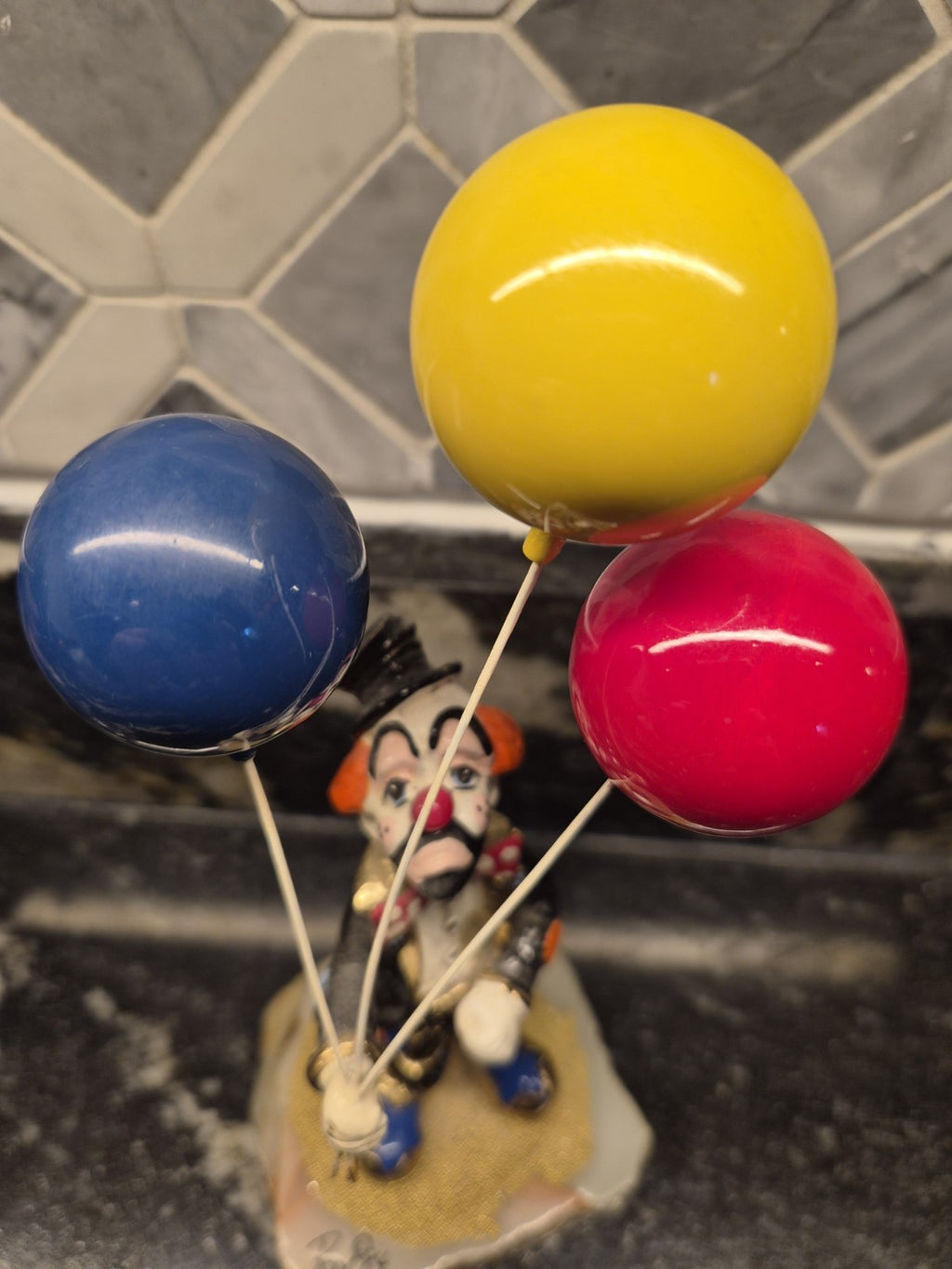 a vintage Ron Lee signed clown sculpture titled "Hobo Joe with Balloons." – photo 4
