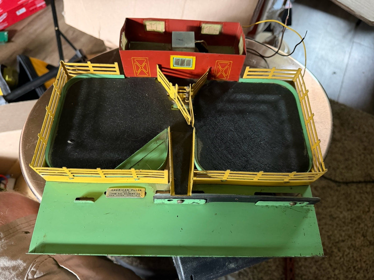 AMERICAN FLYER S SCALE K771 OPERATING STOCK YARD, No Car Or Cows Untested
