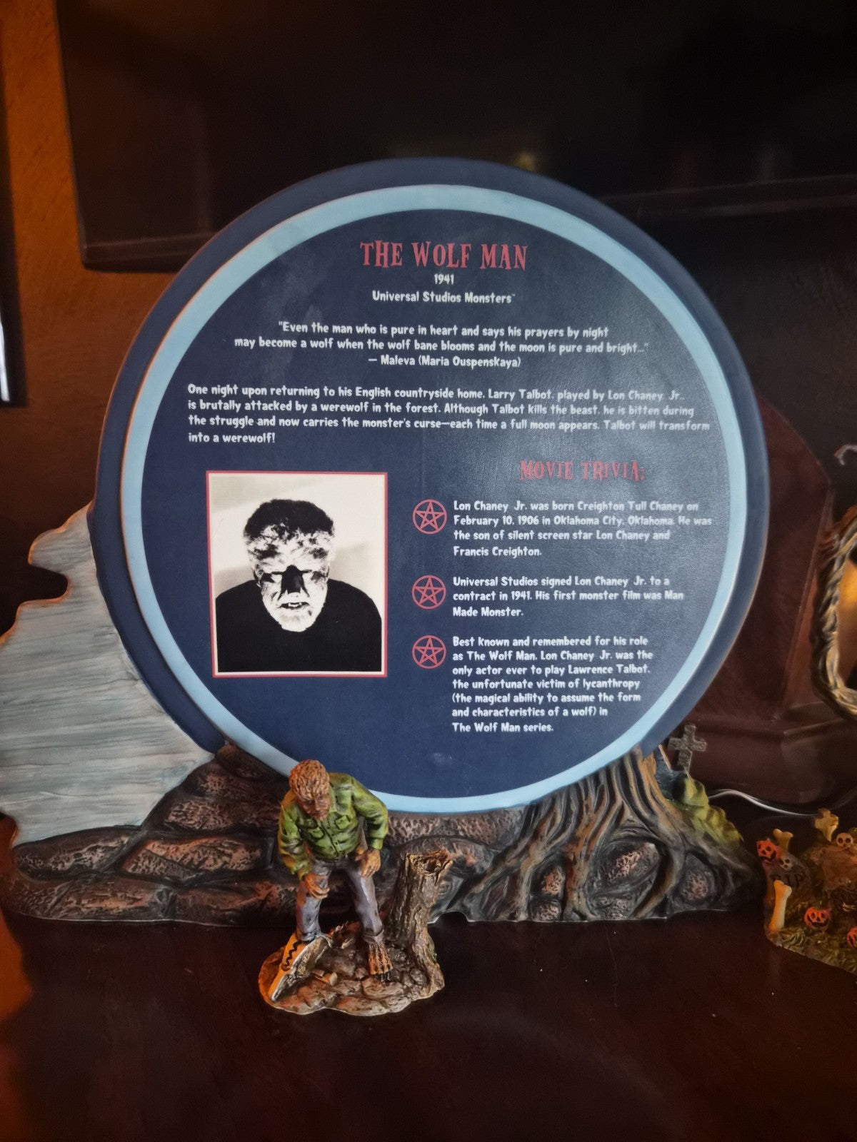 Department 56 Halloween lighted display. "The Wolf Man's Curse" (Item... – photo 3