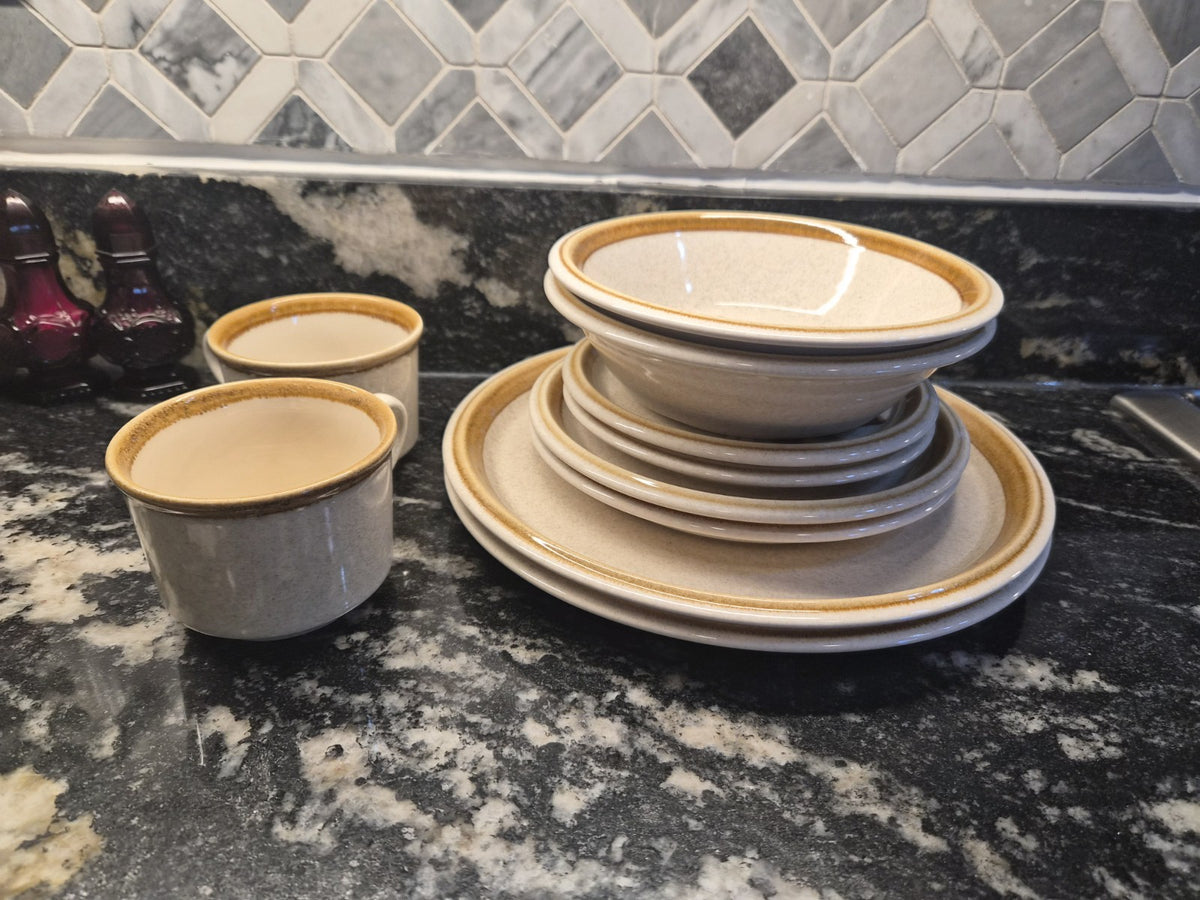 Mikasa stone manor f5800 Dining Set For 2 – photo 3