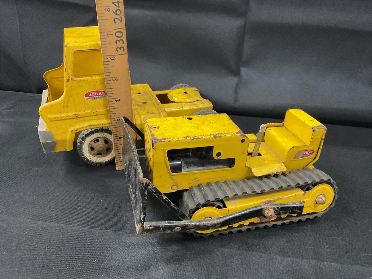 Vtg 1970s Mini Tonka Pressed Steel Lot Cabover Semi Truck Tractor & T-6 Bulldoze