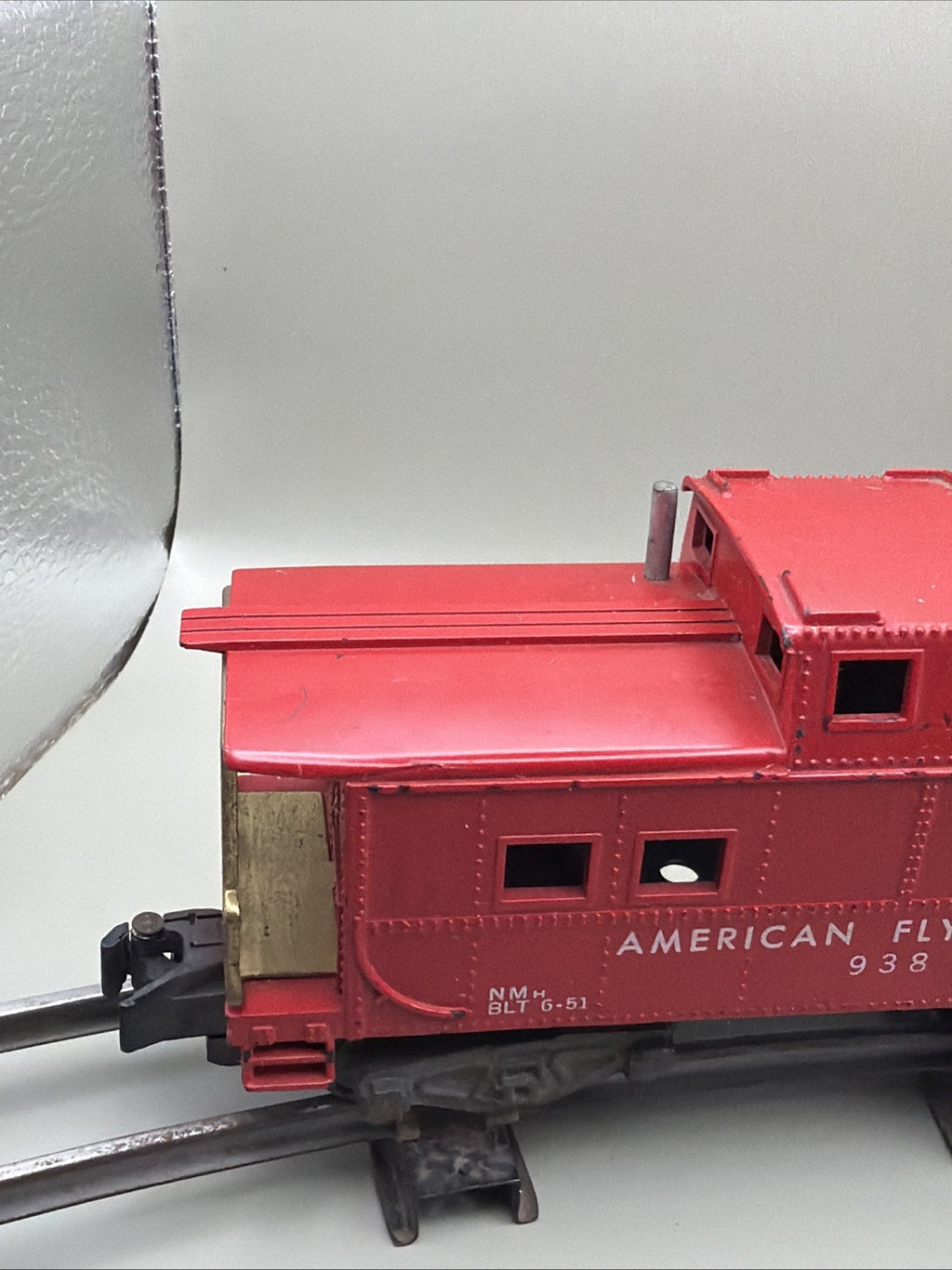 Vintage American Flyer S Gauge 938 Red Caboose - Die Cast Metal Trucks Postwar – photo 5