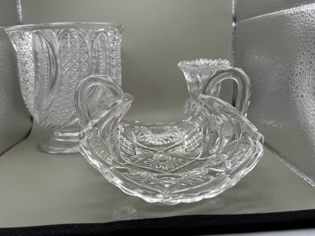 Vintage Clear Pressed Glass Lot Swan Basket Large Vase Mini Bud Vase 3 Pc – photo 2