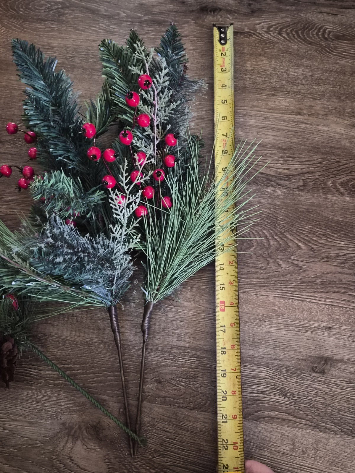 Pine Garland And Picks – photo 6