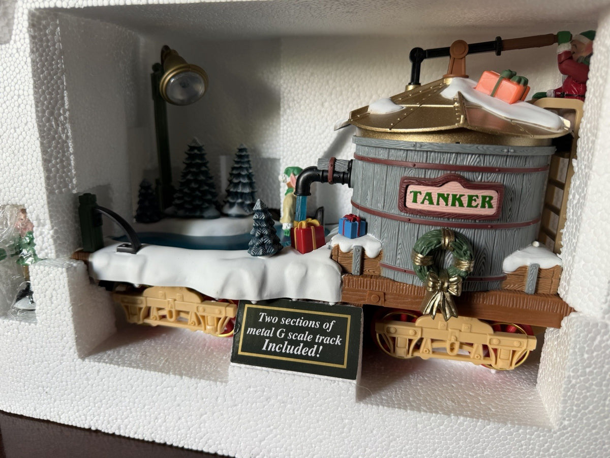 THE HOLIDAY EXPRESS/NEW BRIGHT 380-2 WATER TANKER SKATING CAR. – photo 3