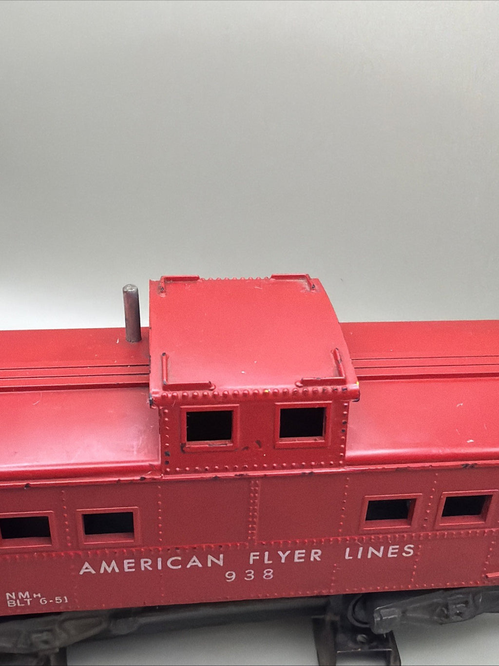 Vintage American Flyer S Gauge 938 Red Caboose - Die Cast Metal Trucks Postwar – photo 3