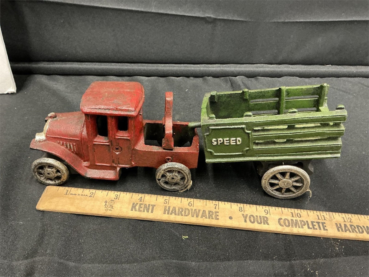 Decorative Cast Iron Style Toy Wrecker Semi Truck & Green SPEED Trailer Lot – photo 4